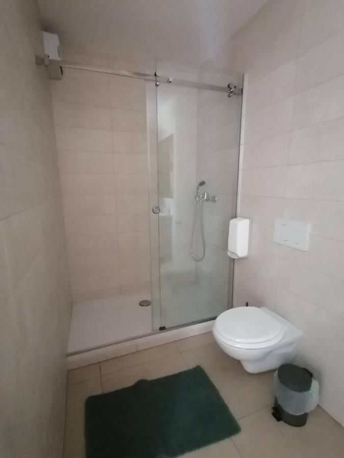 Blatnikov Hram Otel Dvor Dış mekan fotoğraf